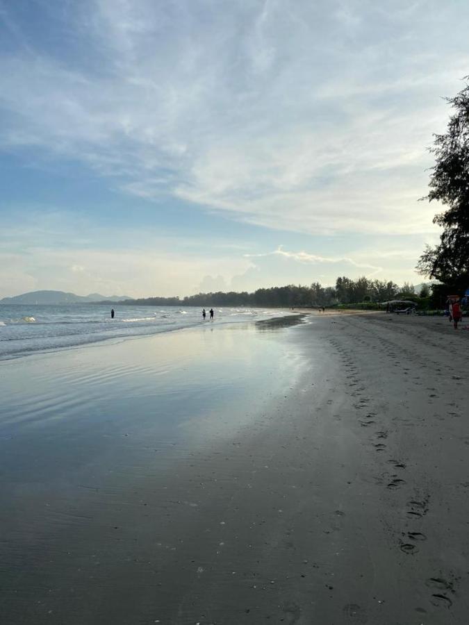 Ploy Villa Hua Hin Bagian luar foto