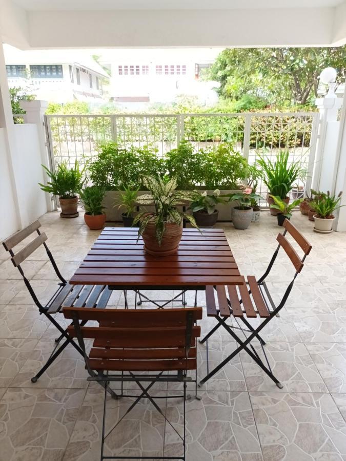 Ploy Villa Hua Hin Bagian luar foto