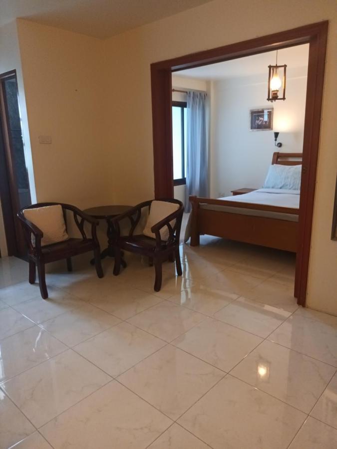 Ploy Villa Hua Hin Bagian luar foto