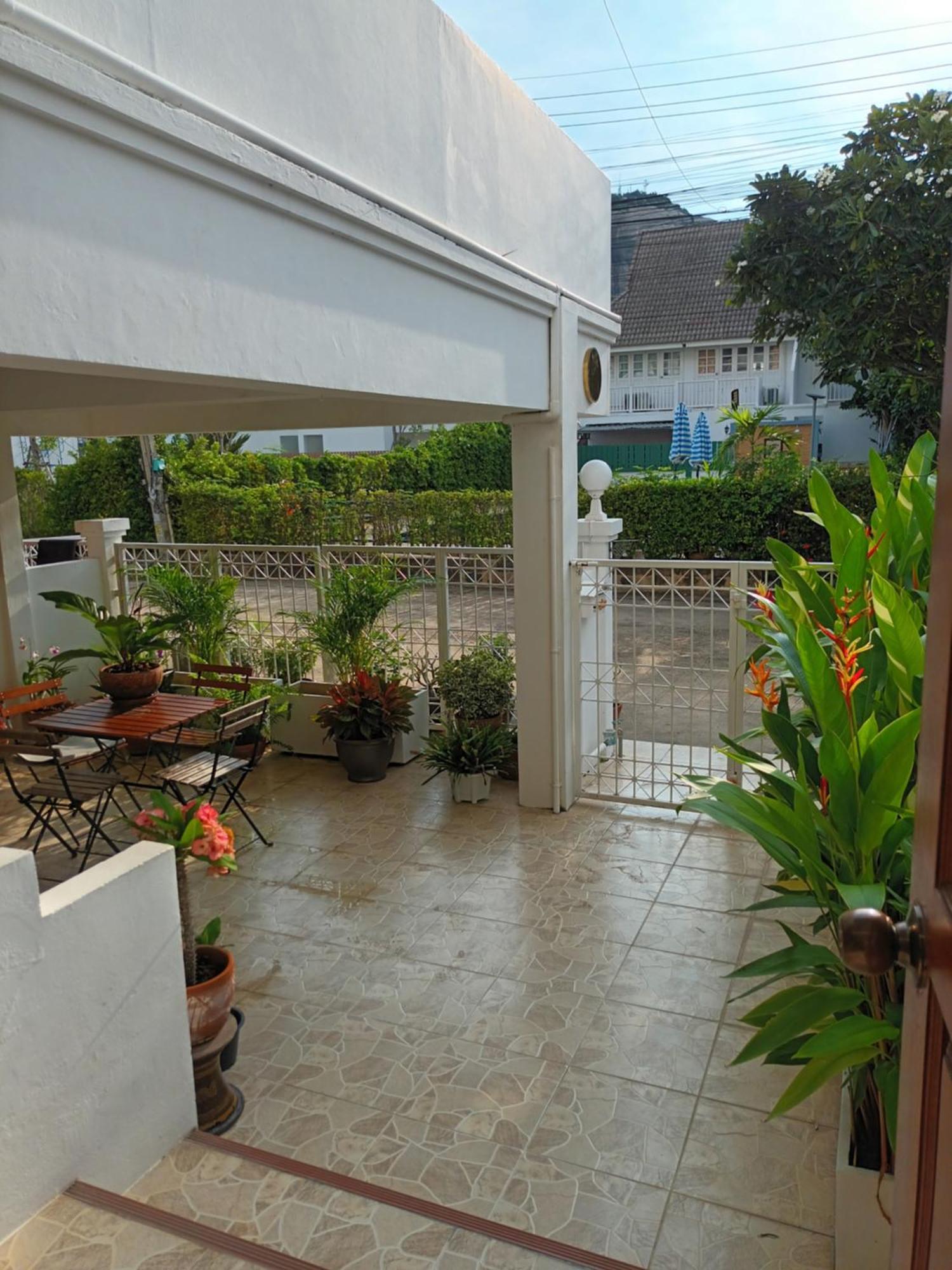 Ploy Villa Hua Hin Bagian luar foto